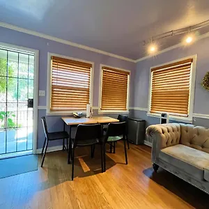 private-house-in-sacramento-only-2mins-to-ca-95841.bestsacramentohotels.com/